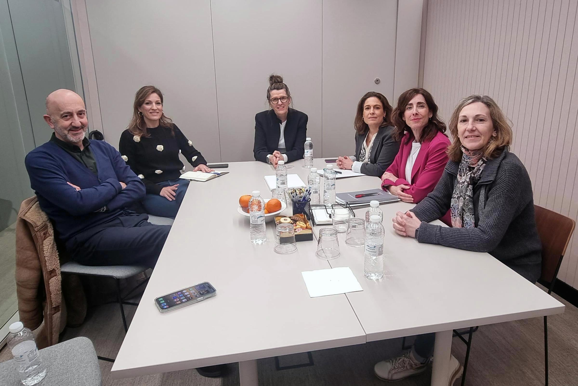 Reunión junto al equipo de Publicidad Institucional del Gobierno de La Rioja
